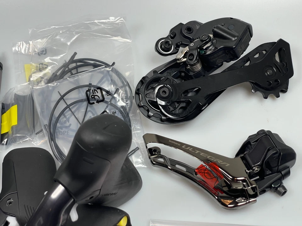 Shimano Ultegra R8170 12 speed Di2 Hydraulic/Disc Group Kit, No Crank, 11x34 - Image 2 of 4