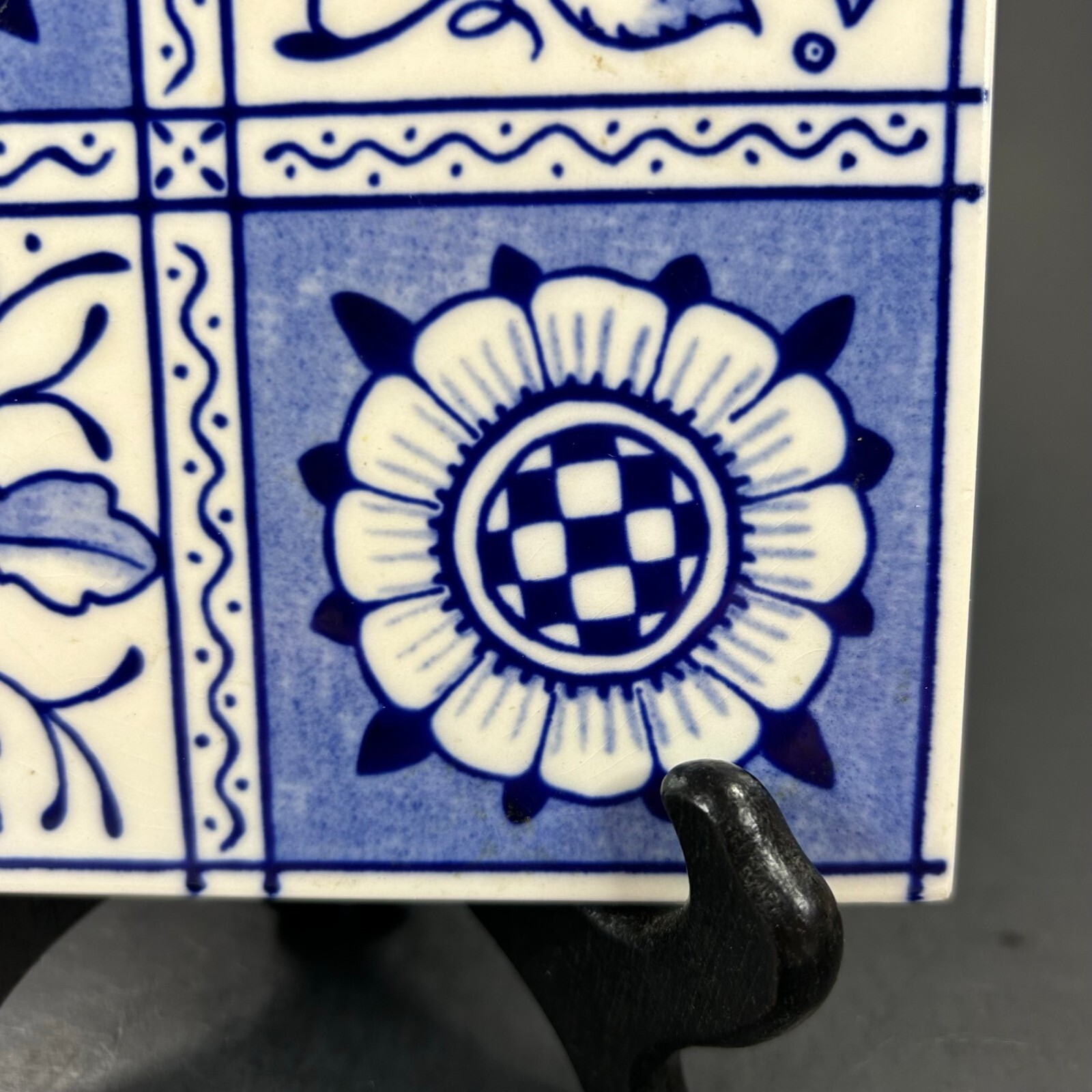 William Morris Design Decorative Tile Trivet Ironbridge Museum