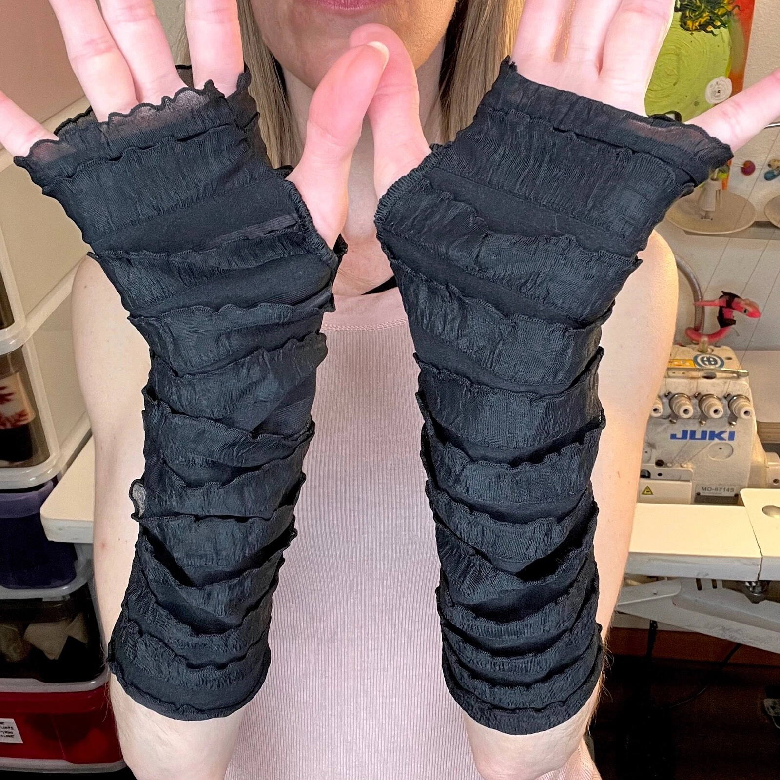 Black Mummy Gloves Bandage Ruffle Arm Warmers Goth Bride Costume Elbow Length OS