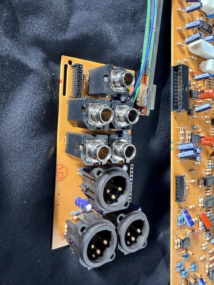 Allen & Heath GL2200 mixing console Left Master PCB 002-440JIT New Spare Part - Image 2 of 4