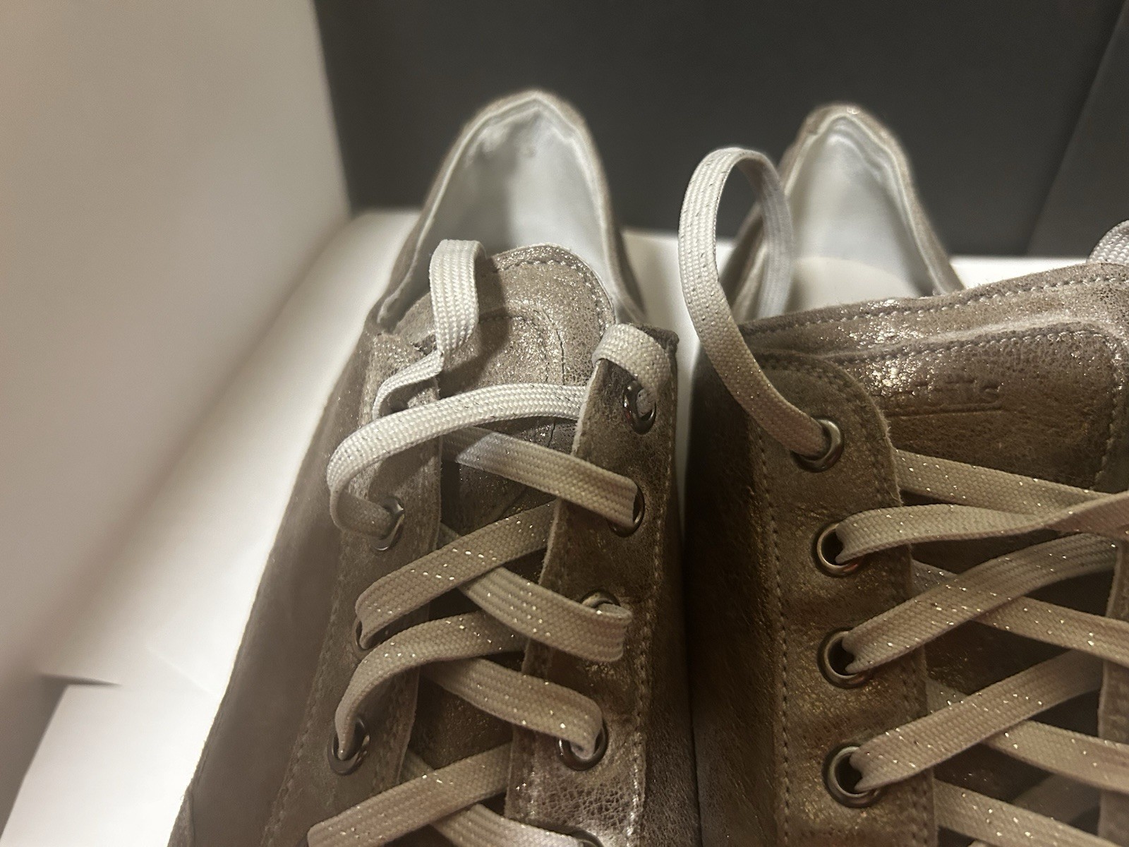 mobils shoes - image 6