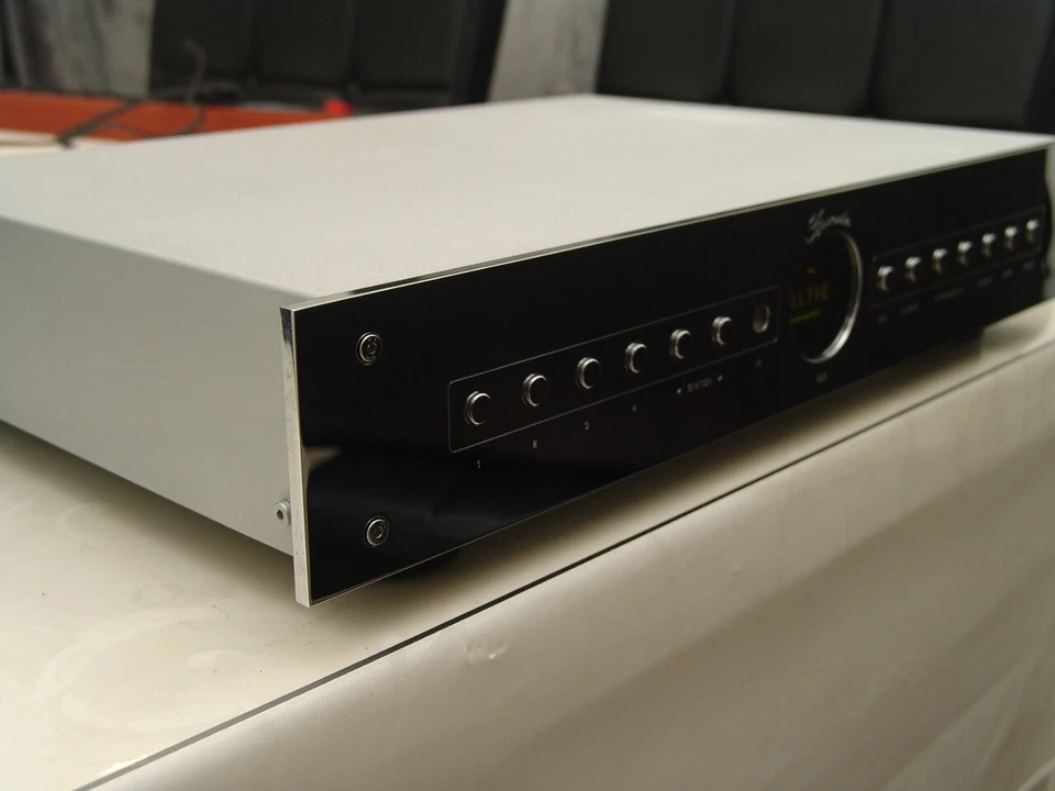 Burmester 053 RDS Stereo Digital FM Tuner - Bild 4 von 4