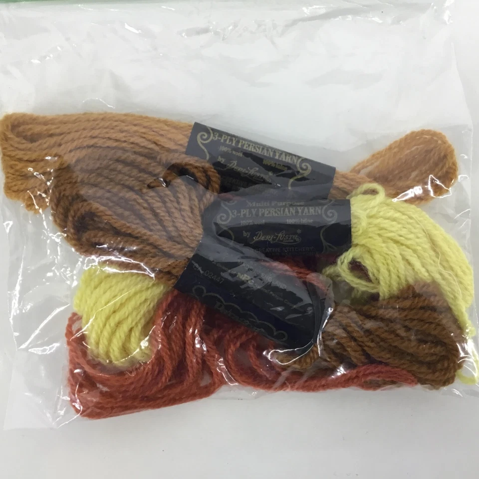 Lot READ Darice Cards Container Cotton Wool Needlepoint Floss Thread 11 Skeins - Image 3 of 4