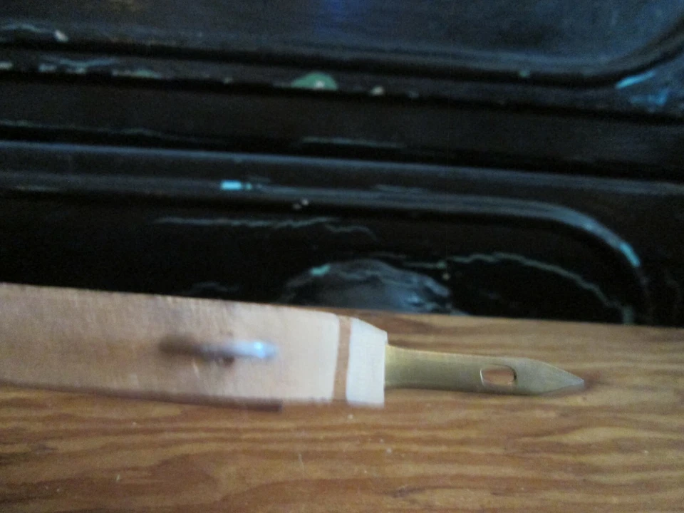 Antique Shuttle Wooden Rug Hooking Needle Tool Punch Needle - Image 4 of 4