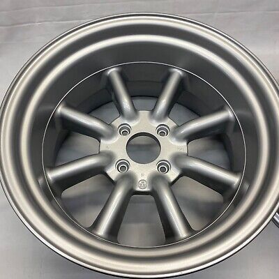 17x9.5J ET-19 4H-114.3 RS Watanabe R Type Silver Metallic 2 17x9.5J ET-19 4H-114.3 RS Watanabe R Type Silver Metallic 2