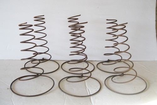 6 Vintage Tornado Rusty Metal Coil Bed Springs Craft Repurposing 7" - Picture 2 of 5