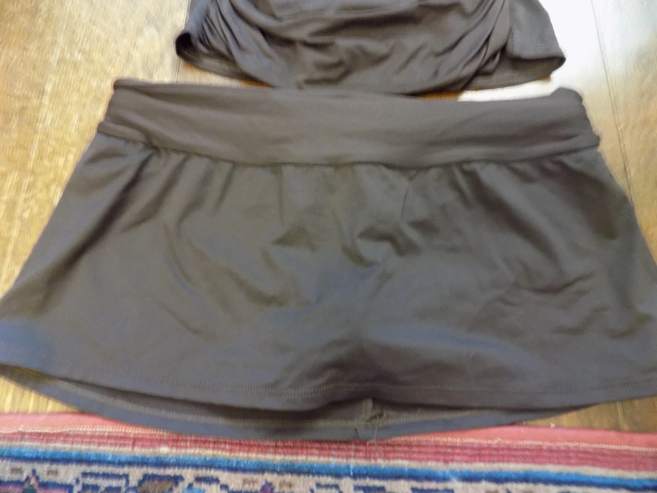 La Blanca Brown Tankini & skirt Swim 2 Pc Top sz 6 Halter Ruched Bottom sz 4 - Image 4 of 4