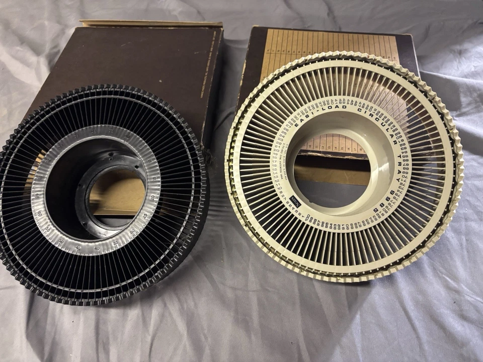 Lot Of 2 Vintage Sears Slide Carousels 9985 - Image 4 of 4