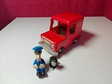 Postman Pat Pat 1 Royal Mail Large Scale Van With Pat & Jess Figures