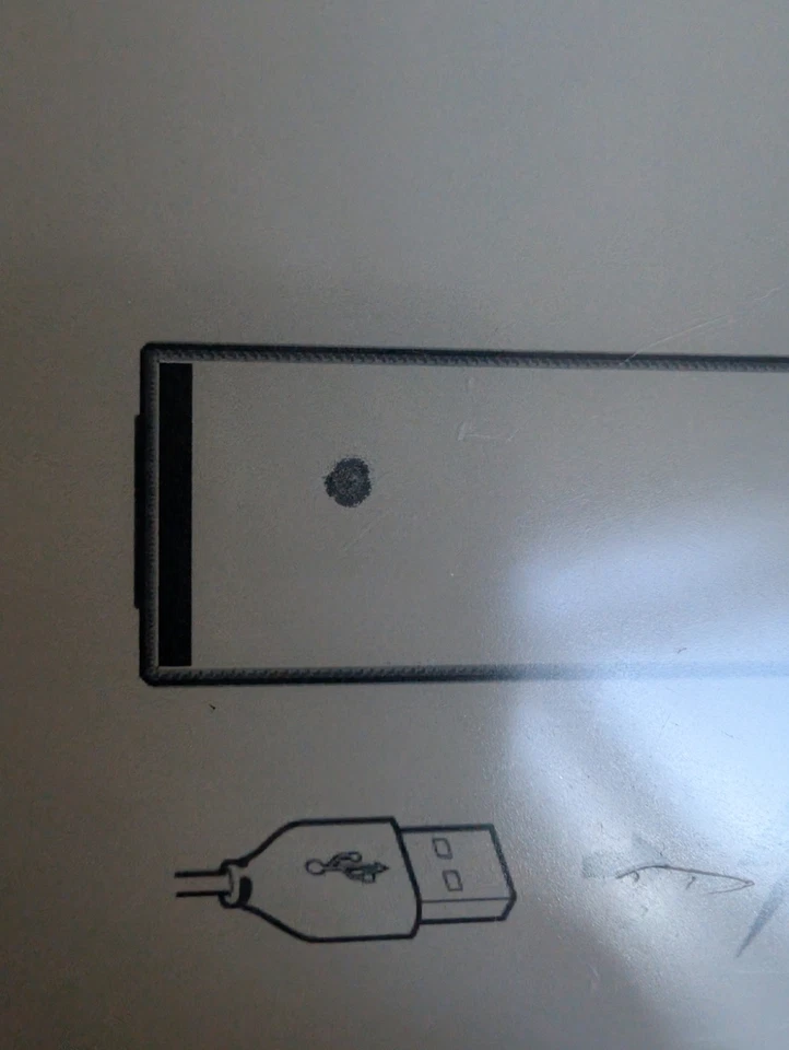 Amazon Kindle (4th Generation) , Wi-Fi, 6in , non touch, please read details - Image 4 of 4