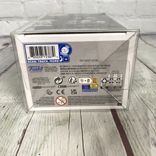 Funko Pop Nightmare Before Christmas Zero Candy Cane #1384 in case NIB - Picture 5 of 6