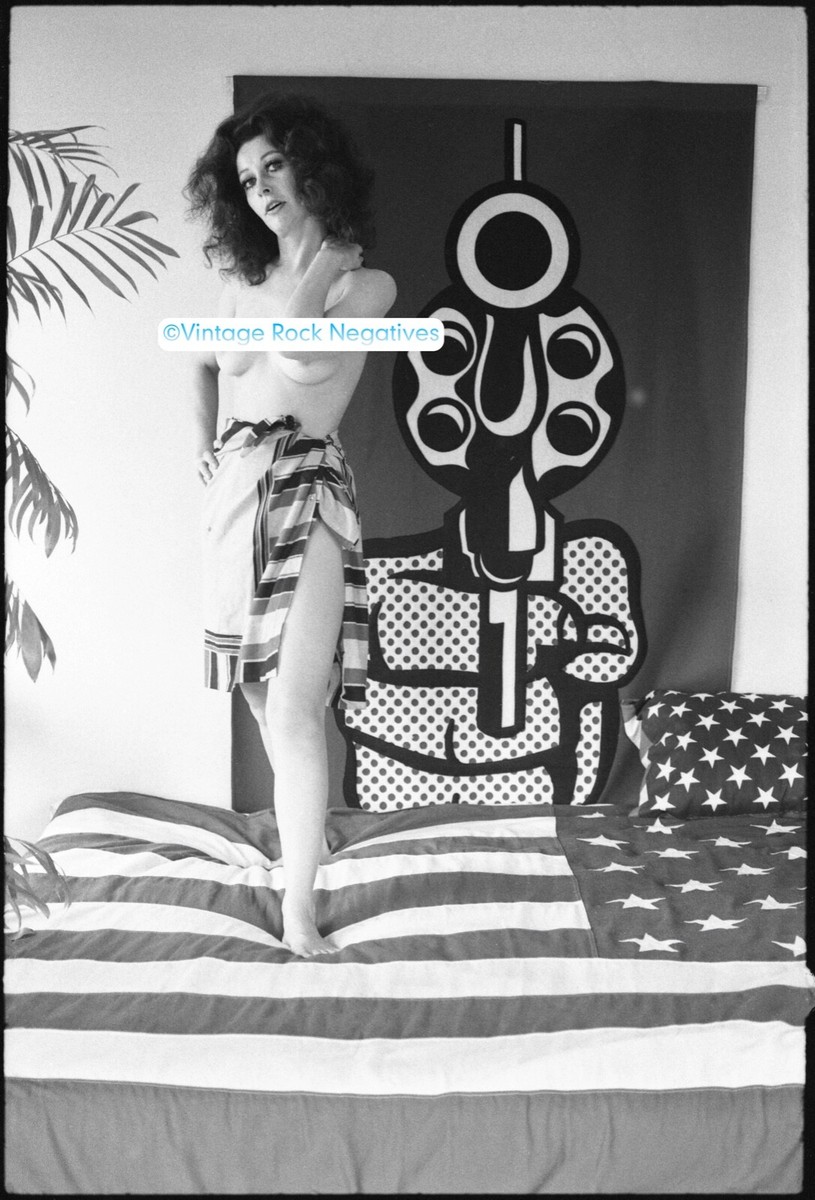 Andy Warhol 　写真集　レア！ Andy Warhol 'Marilyn (Black/Violet)' 2002 Vintage Original