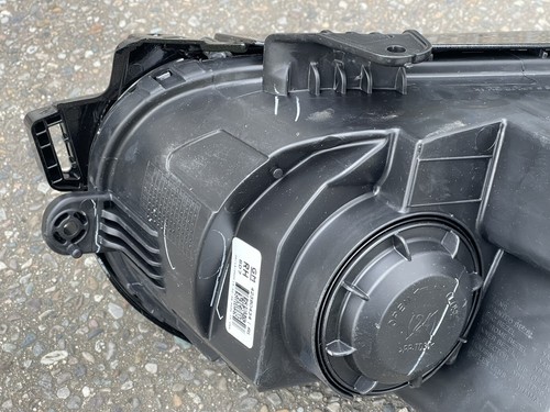 Chevrolet Sonic Right Headlamp Assembly 42390434 2012-15 New Genuine - Picture 6 of 9