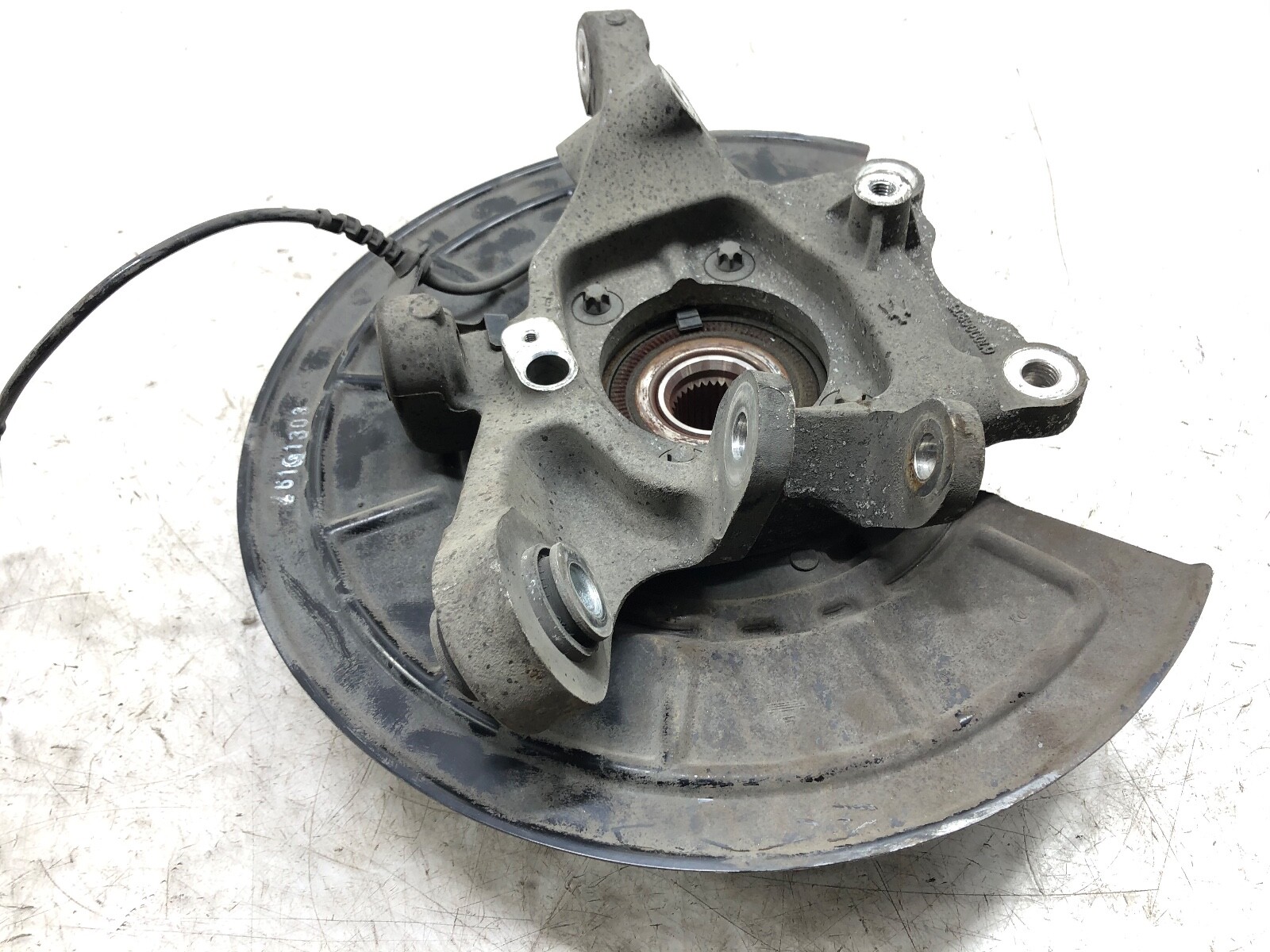 2014-2020 MASERATI GHIBLI 3.0L V6 RWD LEFT DRIVER REAR SPINDLE KNUCKLE HUB OEM.