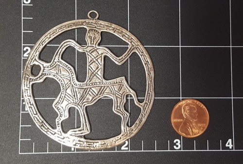 Metropolitan Museum of Art Sterling Pendant Man on Horse Vtg Silver Medal NY MMA - Picture 3 of 16