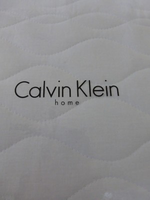 Calvin Klein Stitching White King Quilt NIP