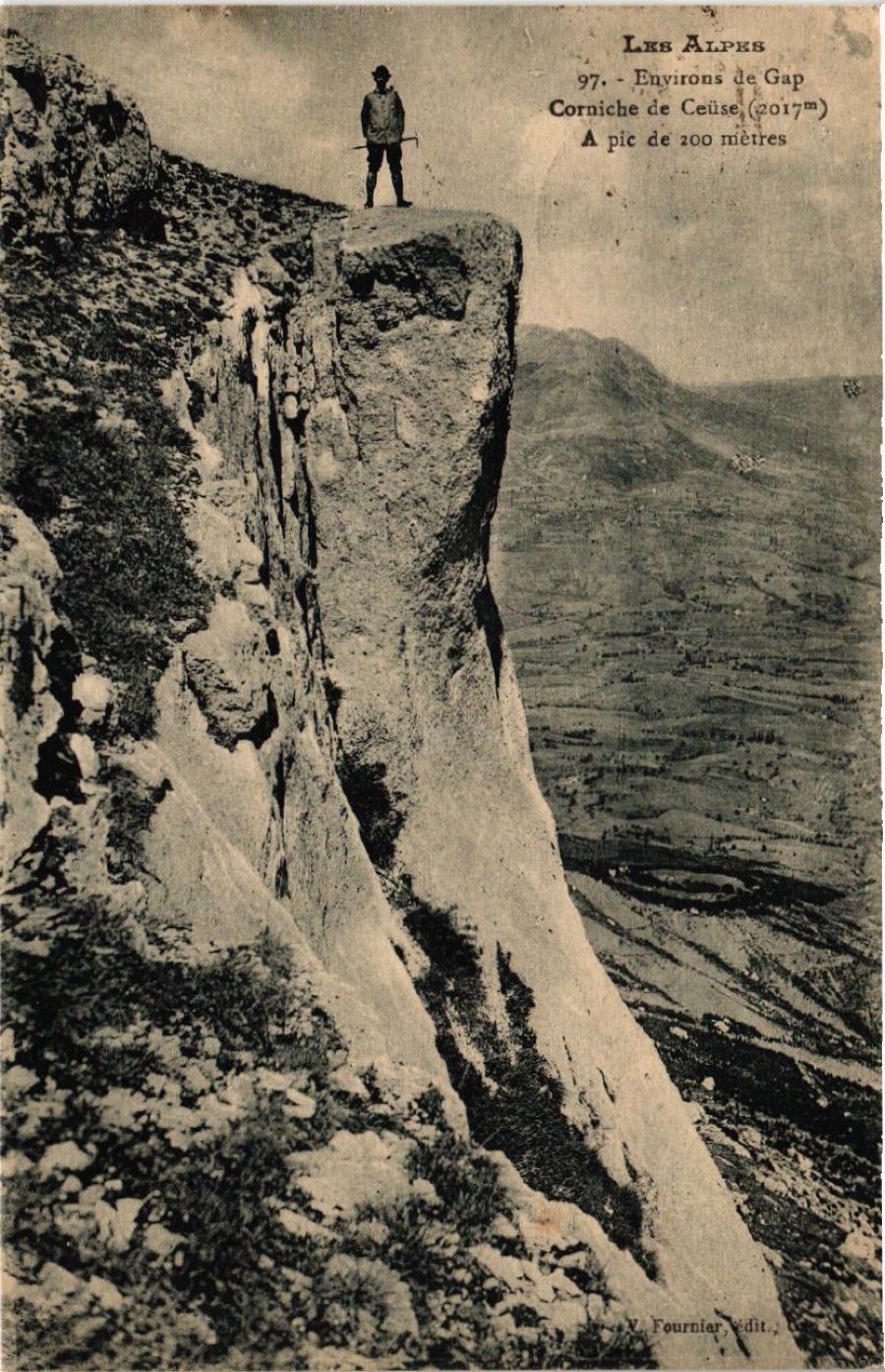 CPA Env. de GAP - Corniche de Ceuse (472772)