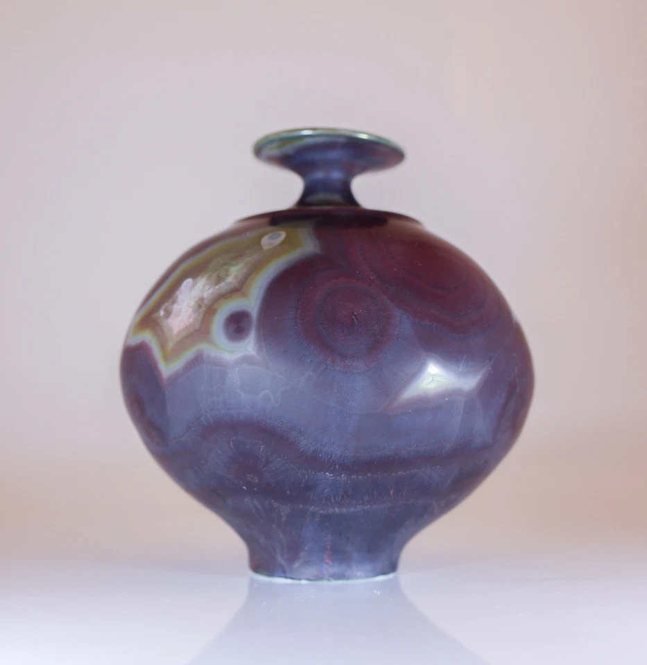 Jarrón de cerámica púrpura Isak Isaksson esmalte cristalino artista contemporáneo Foto 4 de 4