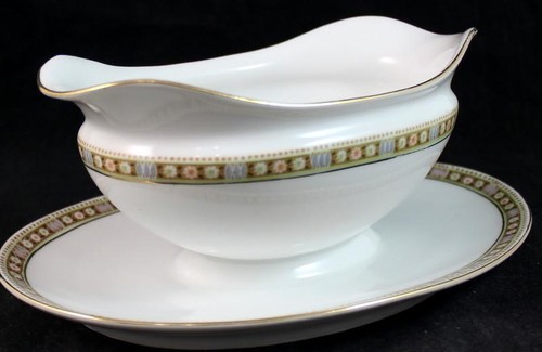 Tirschenreuth Granville Gravy Boat with Attached Underplate - Picture 2 of 6