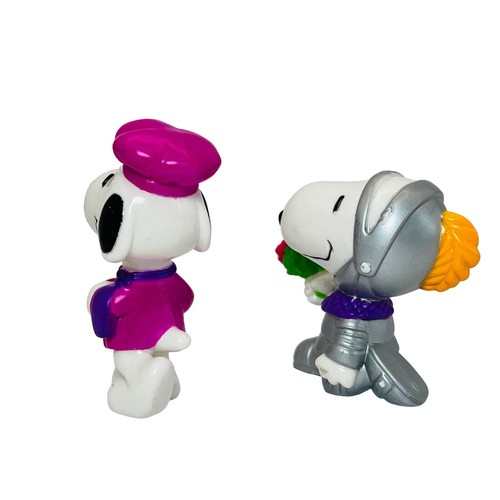 Vintage Peanuts Whitman's Candy Snoopy Valentines Day Knight & Chef Figurines - Picture 3 of 3