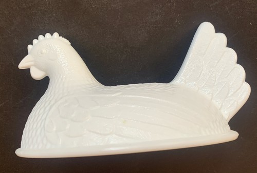 Vintage White Milk Glass Hen on a Nest Made by Indiana Glass Co. MINT - Picture 9 of 9