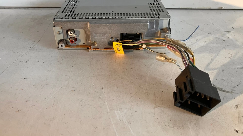 Pioneer CD-Player Model No. DEH-1200 MP Nr.000542 - Bild 2 von 3