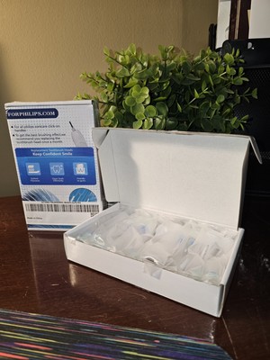 White  Sonicare toothbrush heads 20 COUNT 