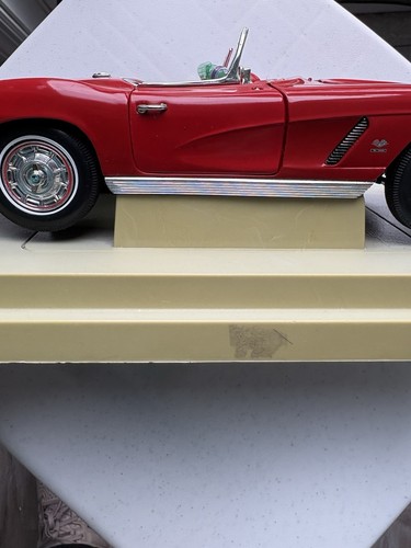 ERTL 1962 Corvette Red 1:18 scale Chevrolet Model Car Rare AS IS See Details - Picture 16 of 18