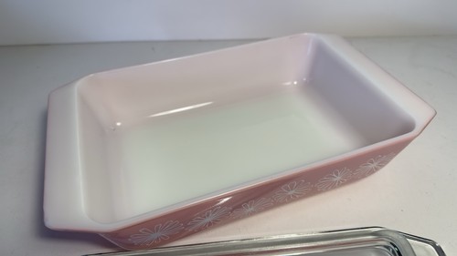 Vintage Pyrex Gaiety Daisy Pink Spacesaver Casserole Dish Deep with Lid - Picture 5 of 14