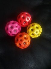 4 Stück Space Ball Flummie 7 cm Hoch springender Gummiball Moon Ball