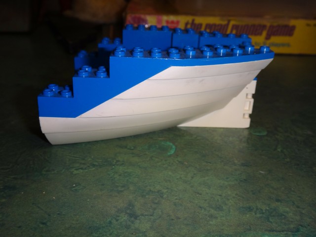 small lego boat