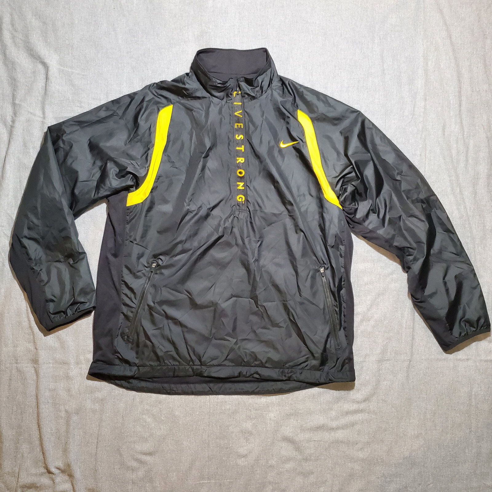 SACAI X NIKE Nike Uomo Livestrong Pullover Giacca XL Giacca a Vento Swoosh