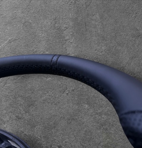 Exchange VW TIGUAN AMAROK JETTA FLAT BOTTOM BLACK LEATHER CUSTOM STEERING WHEEL - Picture 5 of 6