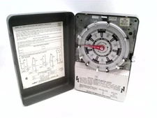 INVENSYS PARAGON 7008-00 7 Day Timer