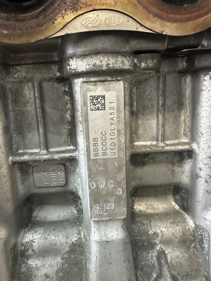 2016 - 2018 HYUNDAI TUCSON Engine Motor  2.0L - 4 Cyl - 16 Valve - GDI-76K Miles - Image 2 of 4