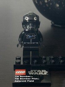 90% Complete LEGO Star Wars: Tie Bomber & Asteroid Field (75008)