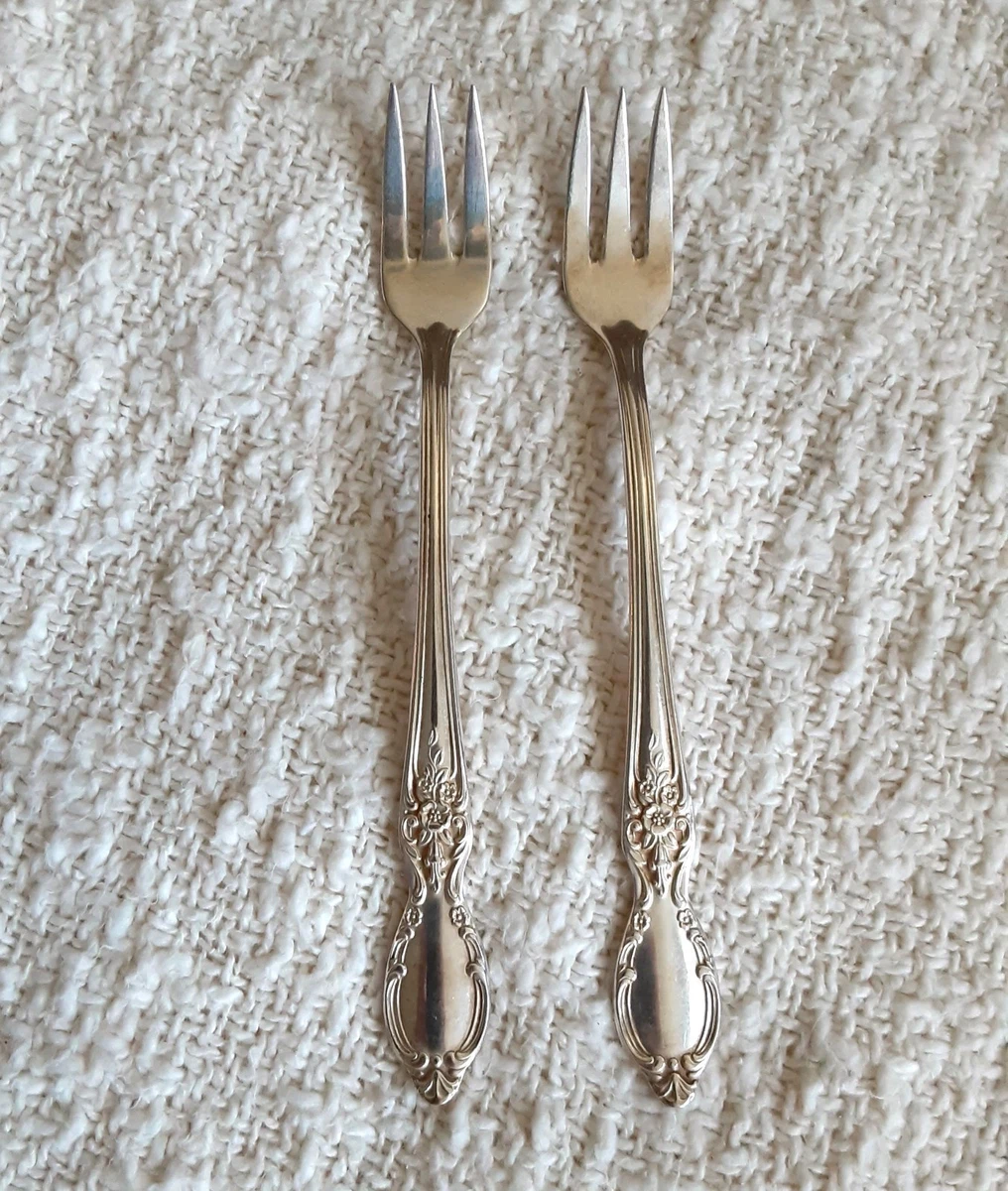 Wm. Rogers & Son Rose Victorian Antique US Silver-Plated Flatware