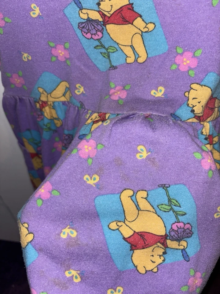 Vestido De Colección Disney Niños Niñas Winnie Pooh Púrpura Bolsillos Talla 3T Púrpura Floral Foto 3 de 4