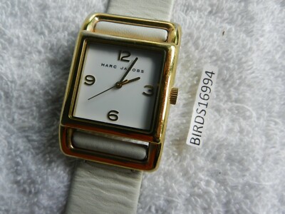 Marc Jacobs leather White and Gold watch! Marc Jacobs | Accessories | Marc Jacobs White And Gold Watch  main image 4