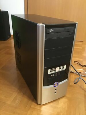 AMD Phenom 9550 Quad Core 2,2 GHz 6GB RAM ATI Radeon HD 3200