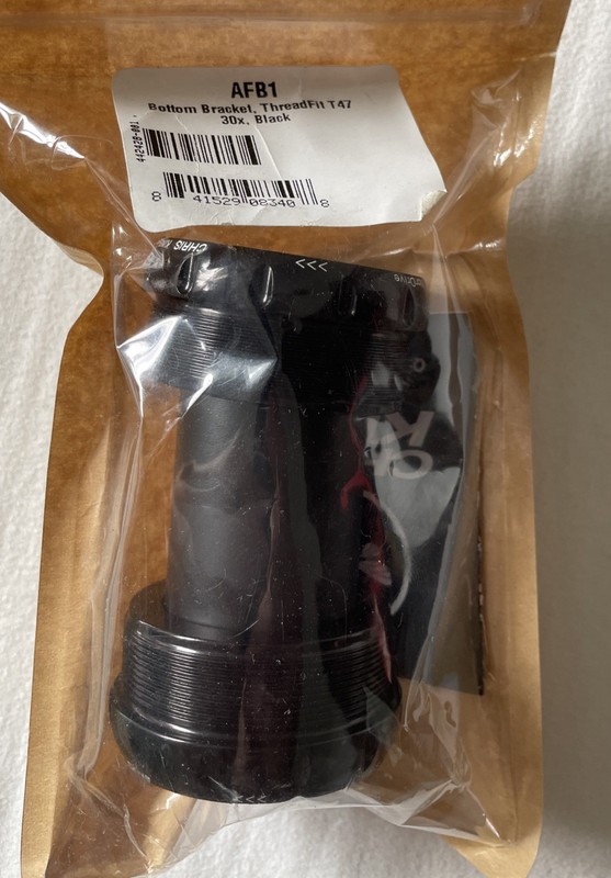 Chris King Bottom Bracket ThreadFit T47 30x, Gloss Black