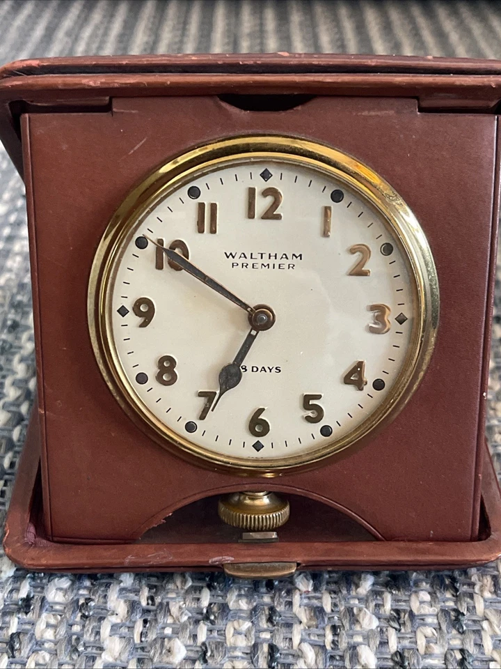 1920's WALTHAM PREMIER 8-Day Travel Traveling Desk Clock Leather Case Keeps Time - Image 3 of 4