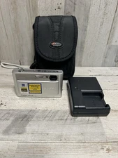 Sony Cyber-Shot Carl Zeiss Vario Tessar DSC-T20 8.1MP Digital Camera WORKS READ