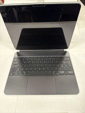 IPAD Pro 13 M5 Argent 1 To, Verre Nano Texturé Et Son Claver M5 comme neuf