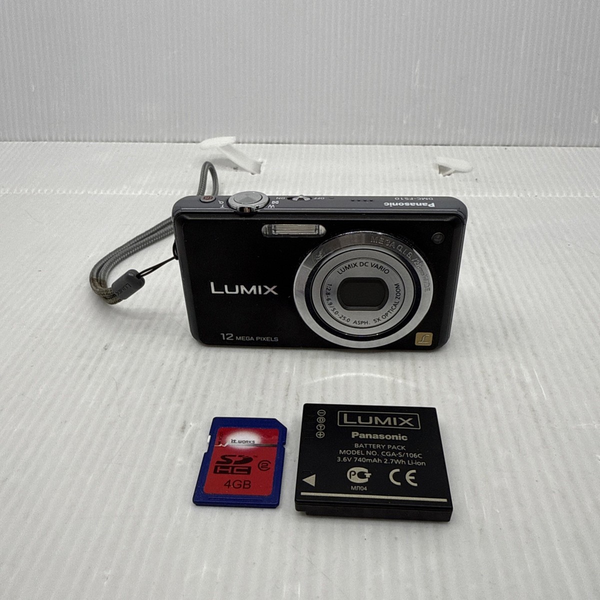 Panasonic LUMIX DMC-FS10 12.0MP Compact Digital Camera 5x Zoom