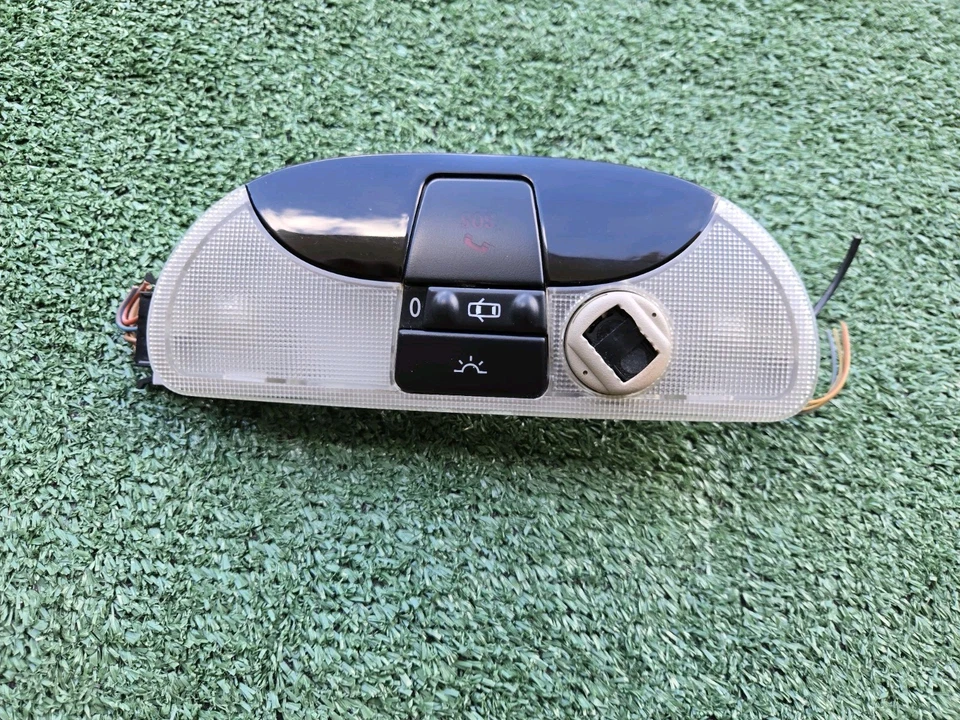 04-08 Chrysler Crossfire / 01-04 Mercedes Slk320 верхний купольный фонарь карта свет  - Изображение 2 из 4