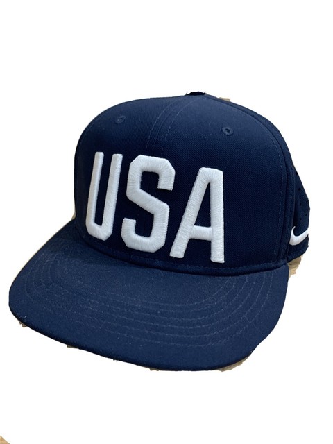 navy blue nike snapback