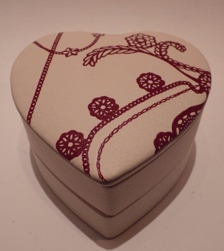 Pandora Leather Heart-Shaped Jewelry 