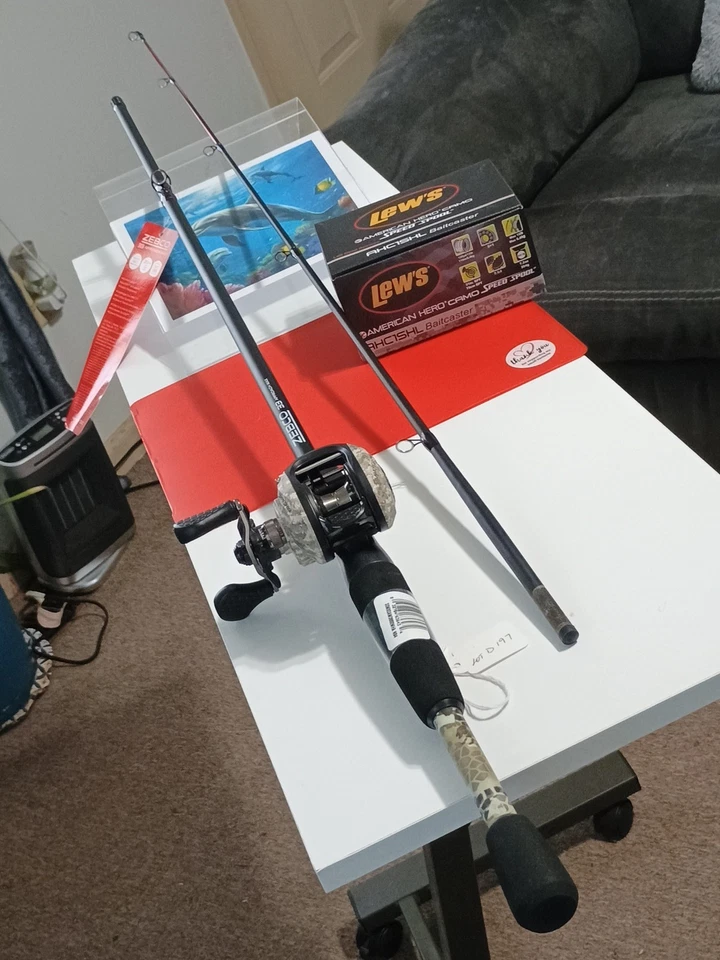 Caña de pescar baitcasting Zebco 33 6'6" MH 10-20lb y carrete Lew's American Hero Foto 4 de 4