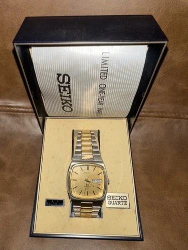 Vintage Seiko Quartz 4004 Day/Date Men’s Watch W/ Original Box & Papers